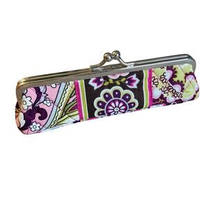 0102 Vera Bradley Kisslock Slim Makeup Case in Retired Very Berry Paisley EUC